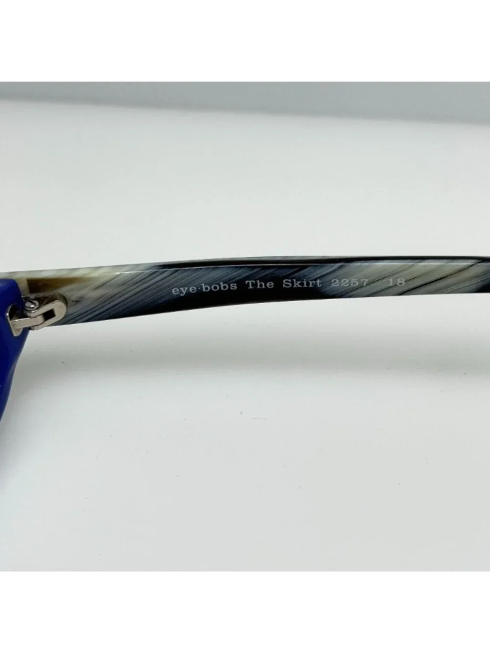 Eyebobs 2257 18 The Skirt Eyeglasses Eye Glasses Readers 42-14 +2.00